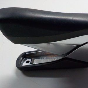 SWINGLINE PREMIUM SOFT GRIP HAND STAPLER HEAVY USE 2995X